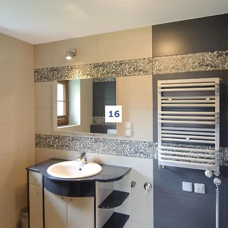 Nad Jeziorem Z Tarasem Apartament Bytów